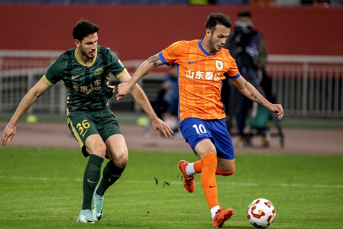 清晨体能课后，山东泰山战术微调备战欧冠，气氛紧张，资深球员宣示担当(曼城历史上最佳阵容)-开云app