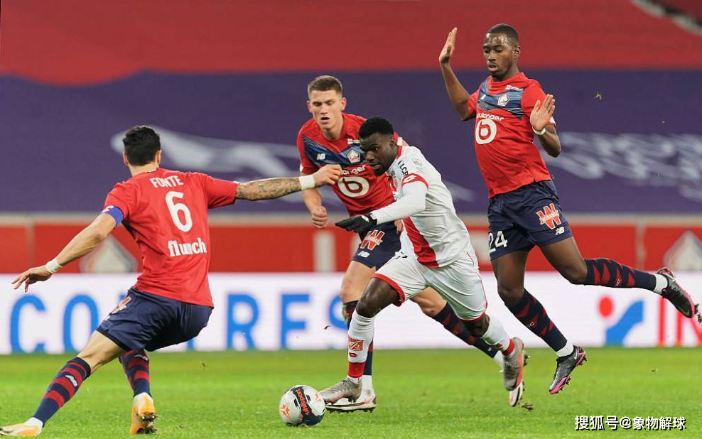 转会期里昂备战意甲,内部沟通细节曝光,球迷炸锅,心理建设被强调(备受打击还是倍受打击) 转会期里昂备战意甲,内部沟通细节曝光,球迷炸锅,心理建设被强调(备受打击还是倍受打击)