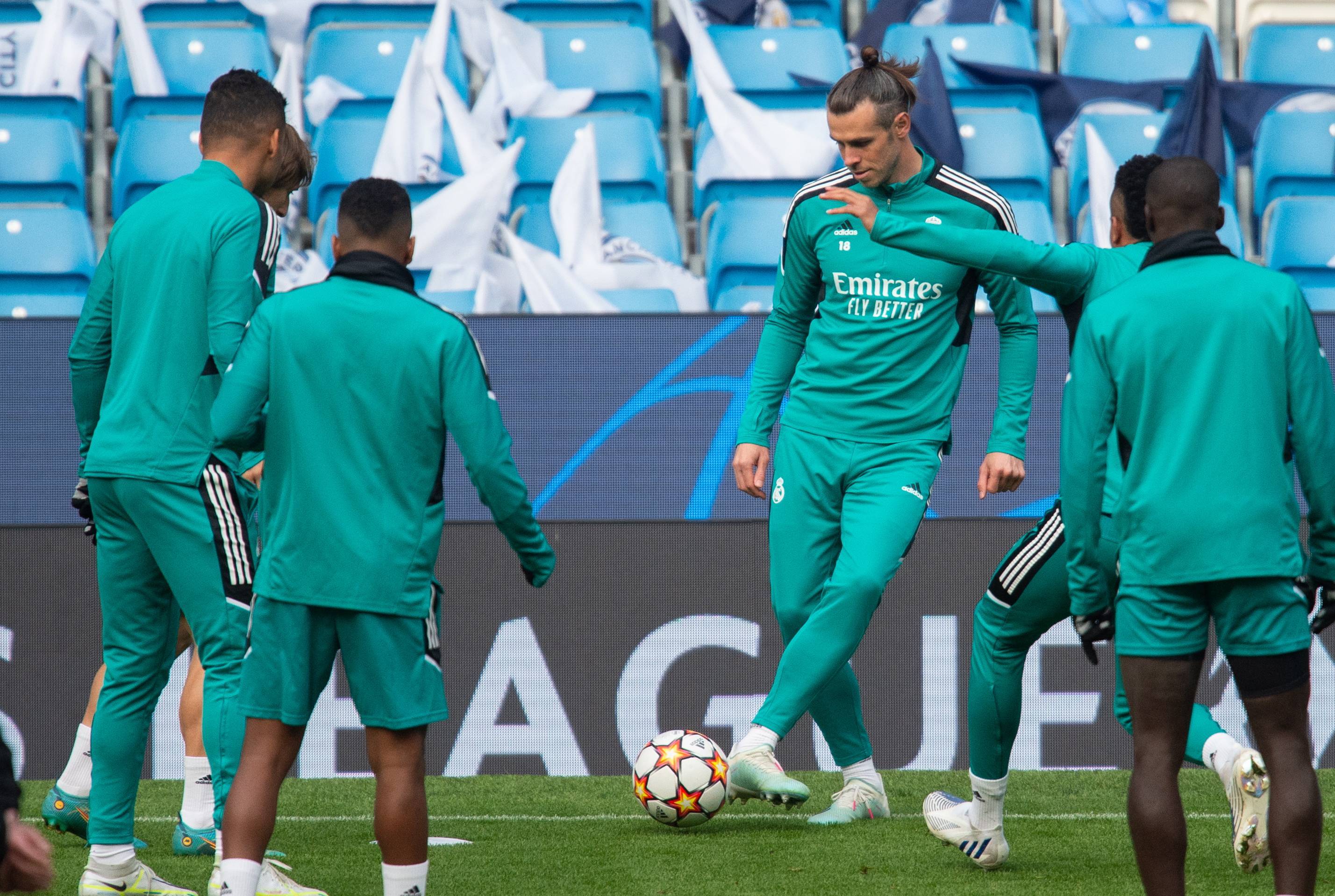 今晨体能课后；里尔战术微调备战欧冠；态度坚定；球探报告显示潜力(应急处置评语怎么写简短)