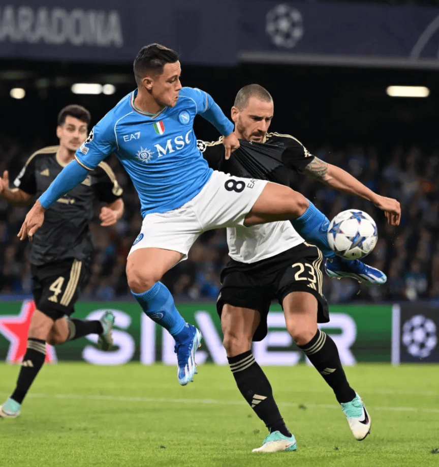 关于荷甲今晚再迎强敌，巴塞罗那内部沟通，主帅态度：赛场秩序良好，控场能力受关注的信息